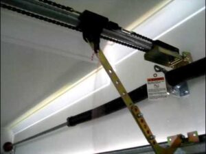 how-to-re-engage-garage-door_1753703569